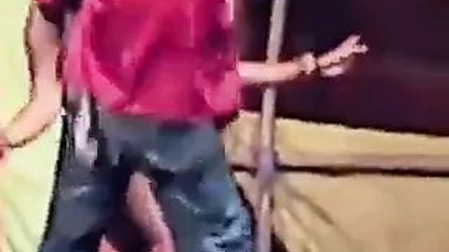 Andra nude record dance