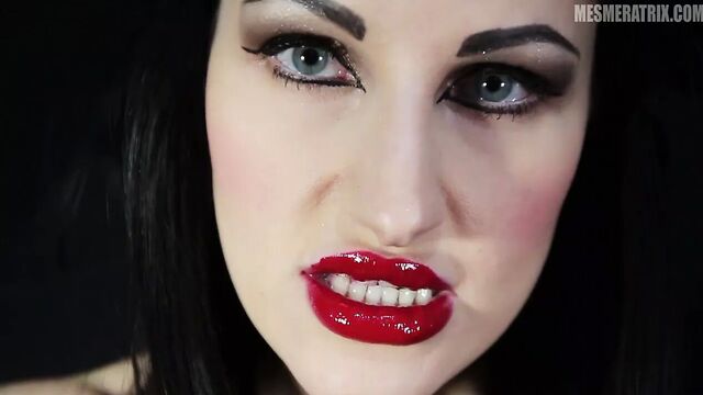 The succubus returns - (lady mesmeratrix original)