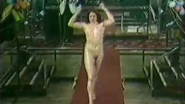 Винтажное видео с карнавального конкурса “мисс нагота”