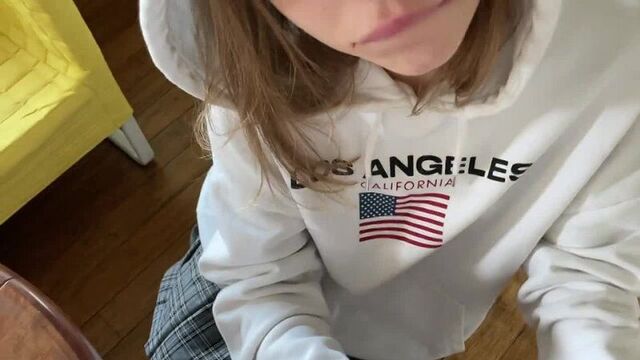 Californiababe - чуть не опоздала в универ, ведь парень снова потребовал минет порно sex секс teen порно студентка pornhub young