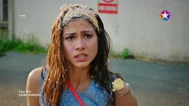 Запах клубники. молодежный турецкий сериал