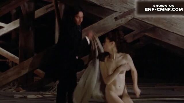 Фильм “1871” 1990 года. enf, cmnf, сорвали полотенце – с портульгальской девушки сорвали полотенце