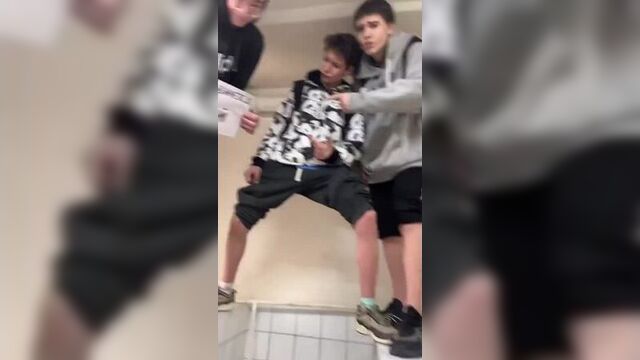 Кто двинется- тот гей мем