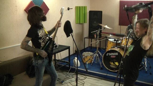 Обоссаный мутант-железный металл+похмелье длинною в жизнь