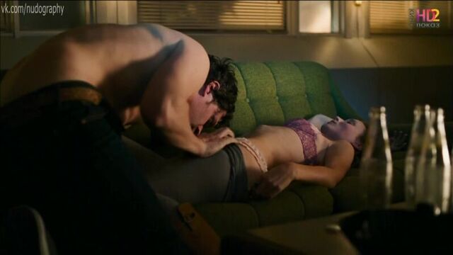 Руни мара (rooney mara) в фильме "таннер холл" (tanner hall, 2009, франческа грегорини, татьяна фон фюрстенберг) 720p