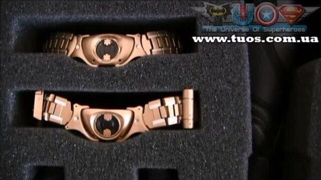 Коллекционную фигурку фигурка бэтмен брюс вейн "темный рыцарь: возрождение легенды" hot toys the dark knight rises dx1