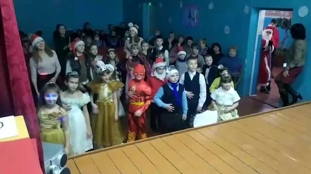 Танец-игра на ускорение "новогодние подарки"