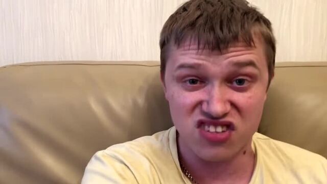 [апасный канал] мама не разрешает играть в компьютер, а папа подумал, что я гей и наказал