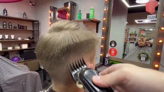 Тейпер фейд мужская стрижка фейд на висках 10 ошибок парикмахеров фейд по шагам