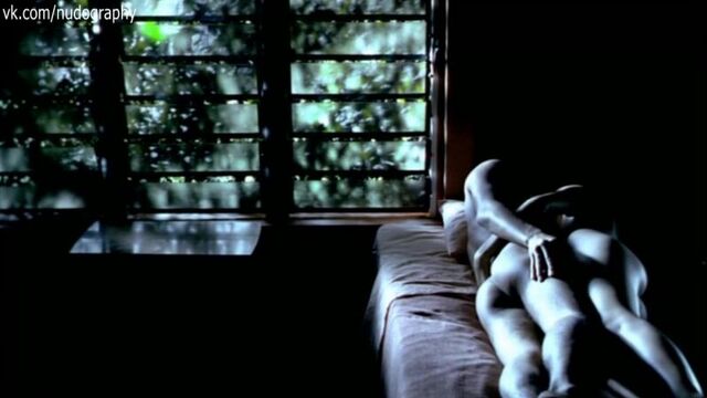 Роуз бирн (rose byrne) голая в фильме "богиня 1967 года" (the goddess of 1967, 2000, клара ло)