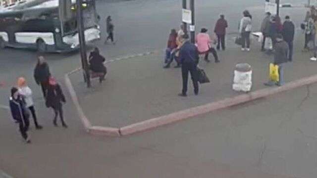 Дтп и чп москва - женщину сбил автобус