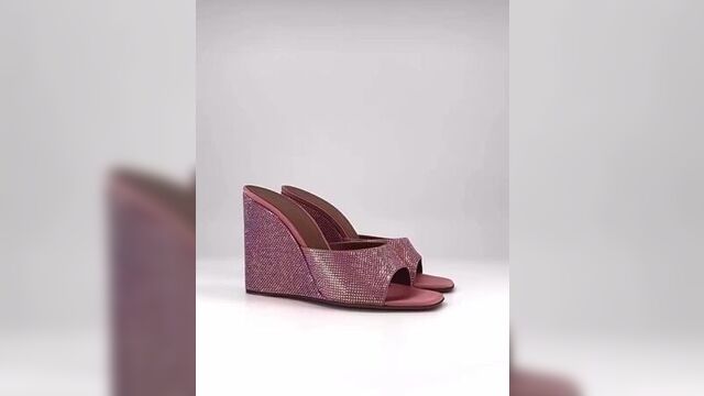 Амина муади и ее прелестная обувь.