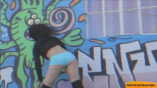 Годный тверк от сочной жопа