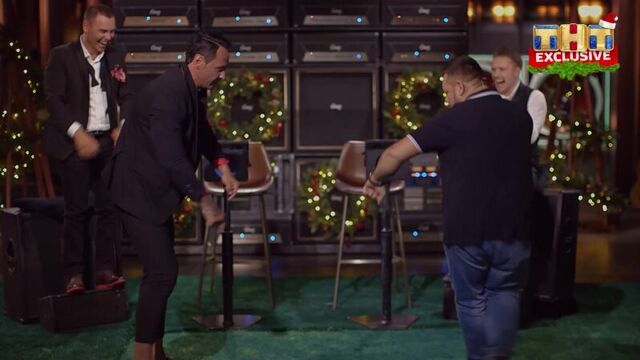 Студия союз. новогодний выпуск. костюшкин и жуков