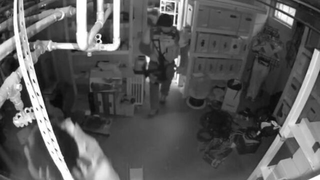 Как спрятаться от спецназа - хитрый наркоторговец