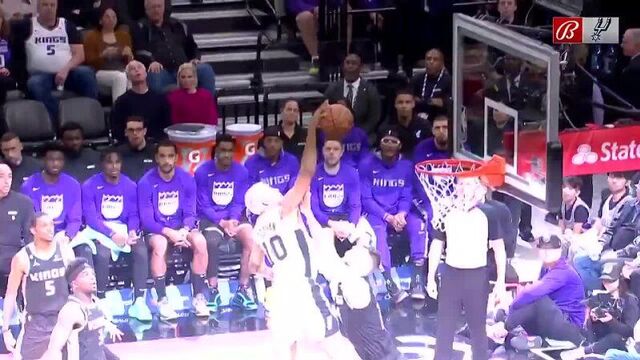 Джереми сохан поставил сверху через домантаса сабониса 