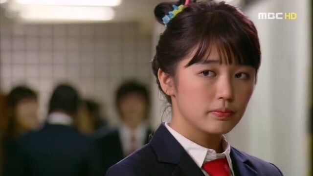 Kim jong kook ( ким джон кук мой) сон джи хе и ю ын хе