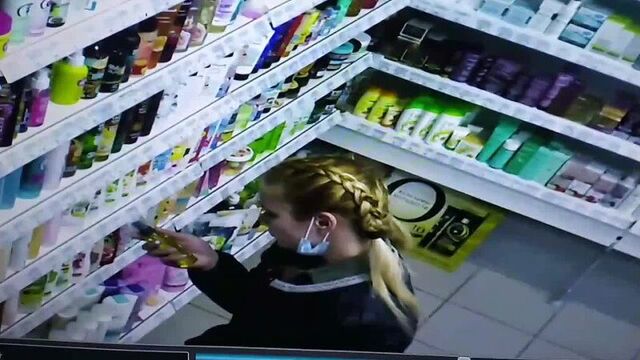 В магазине белорусской косметики