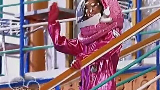 Всё тип-топ или жизнь на борту 1 сезон 17 серия