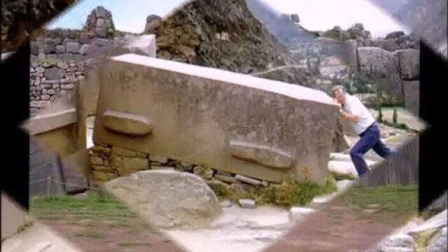 Адиты, построившие пирамиды и другие великие сооружения. аллаху алим.