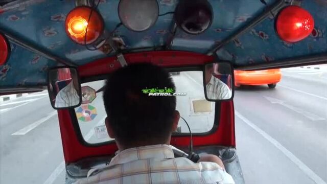 Tuktukpatrol - bew