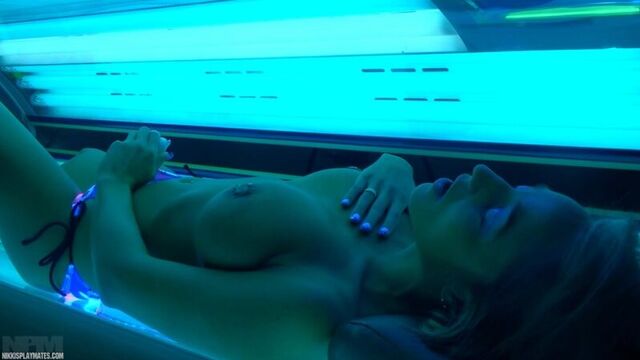 Nikki sims (next door nikki) - tannin fun